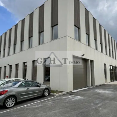 Local industriel  3756350 €