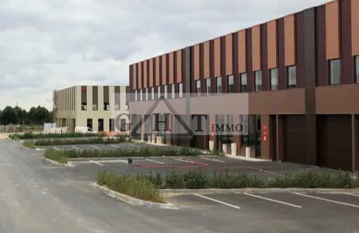 A VENDRE  1971 M²  UNE CELLULE D'ACTIVITE NEUF A TREMBLAY EN FRANCE — photo 3