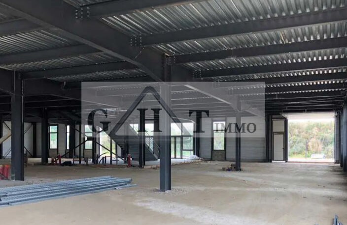 A VENDRE  1971 M²  UNE CELLULE D'ACTIVITE NEUF A TREMBLAY EN FRANCE — photo 4