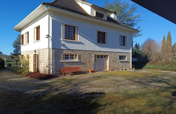 Maison traditionnelle 190 m2 avec grand terrain divisible de — photo 2