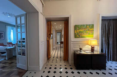 Appartement 7 pièces 590000 €