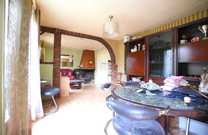78690 LES ESSARTS LE ROI  Maison de 5 pièces avec TRAVAUX su — photo 3
