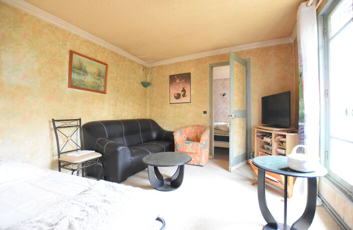 78690 LES ESSARTS LE ROI  Maison de 5 pièces avec TRAVAUX su — photo 5