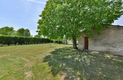 Mazet avec garage sur un terrain constructible de 900 m² — photo du bien