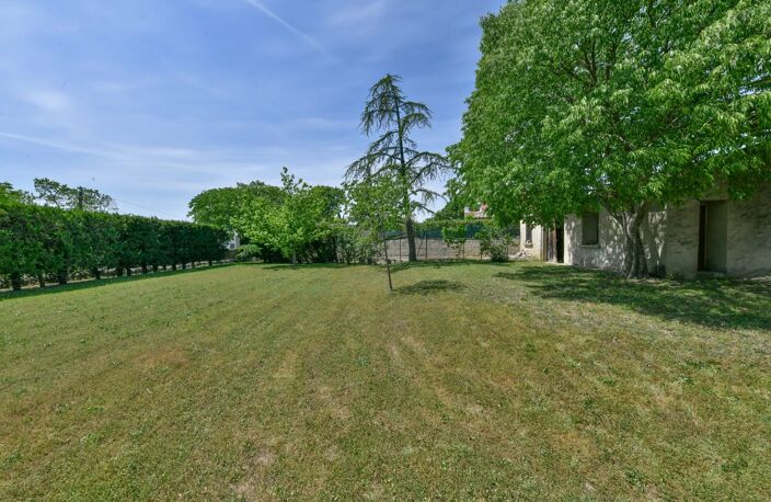 Mazet avec garage sur un terrain constructible de 900 m² — photo 4