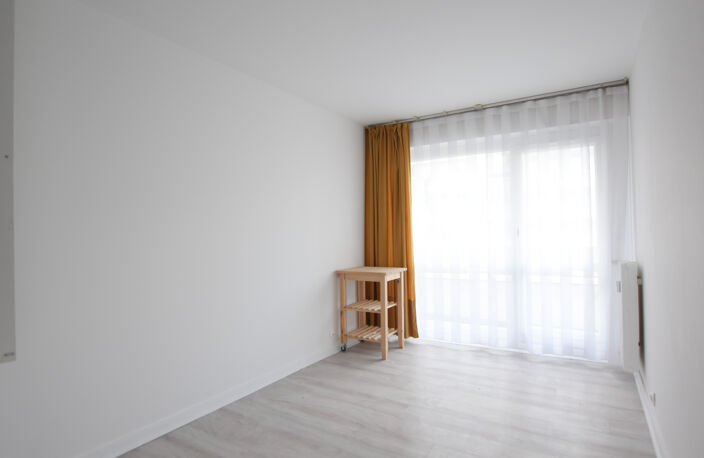 78690 LES ESSARTS LE ROI   Agréable Appartement de 3 pièce a — photo 5