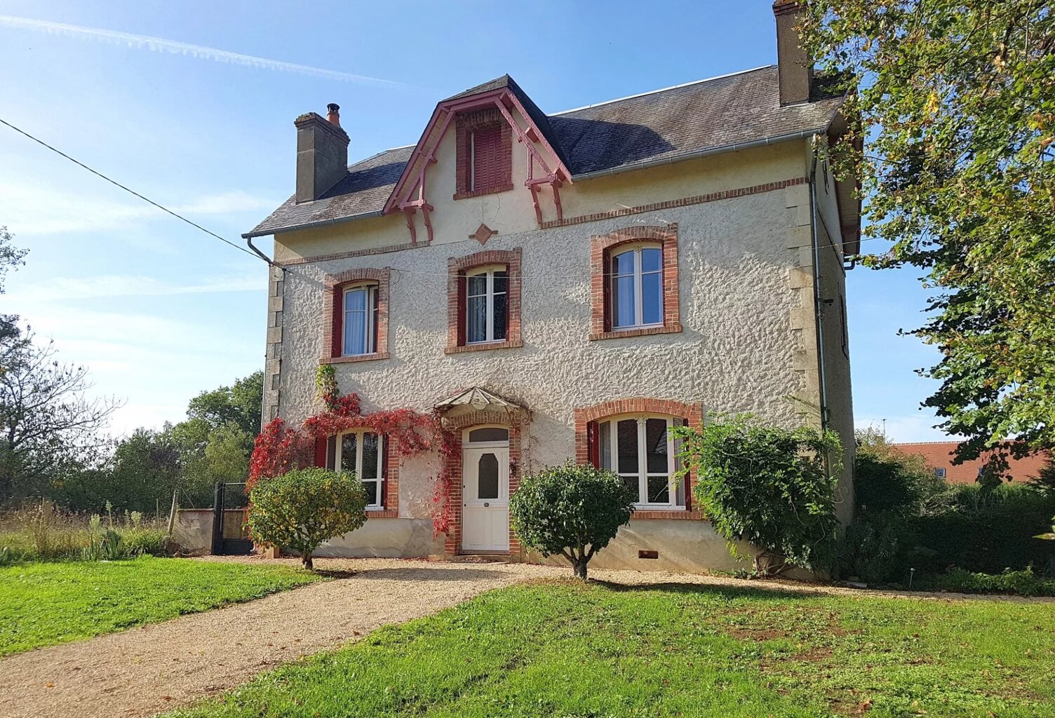 Maison de maitre avec jardin à vendre proche Chaillac 36 — photo 1