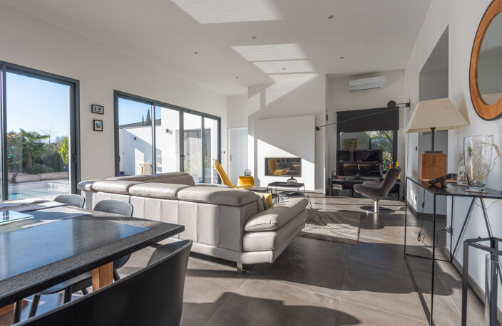 BELLE CONTEMPORAINE - SECTEUR RESIDENTIEL - AU CALME - 3 CH — photo 3