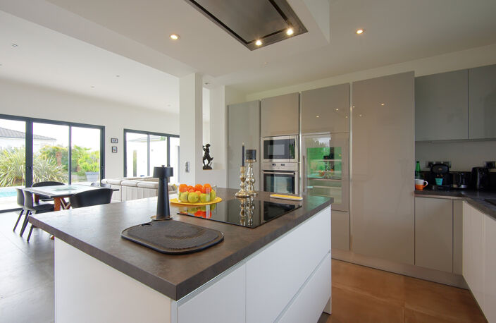 BELLE CONTEMPORAINE - SECTEUR RESIDENTIEL - AU CALME - 3 CH — photo 4