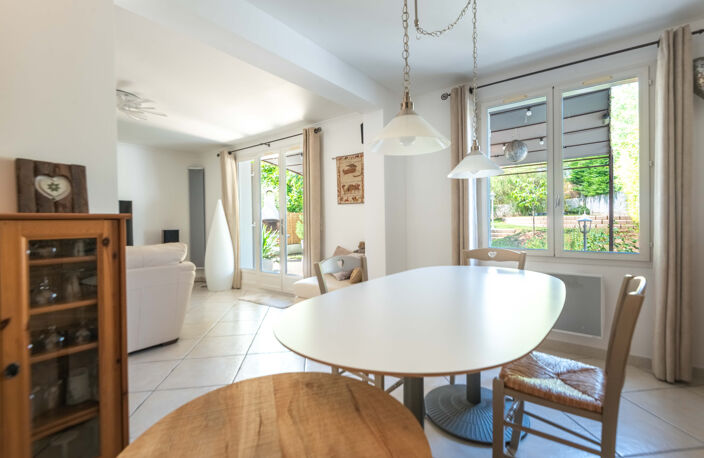 MAISON BOULIAC - 118 m2 - 4 chambres - Calme — photo 2