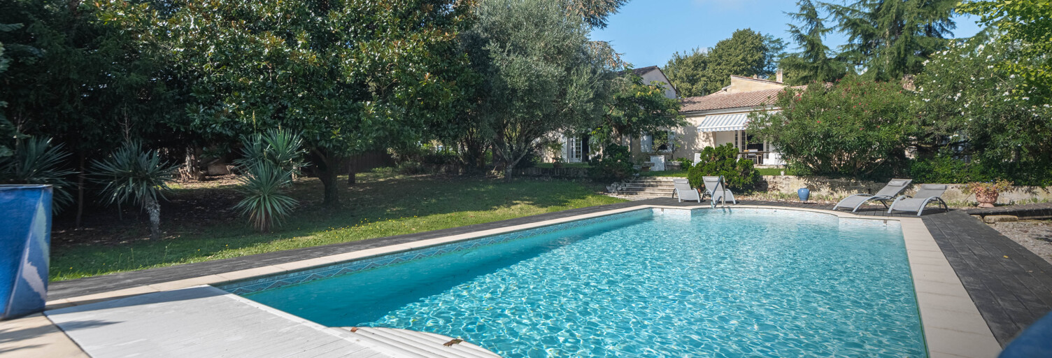 Maison 9 Pièces 226 m² à vendre à Latresne (33360)