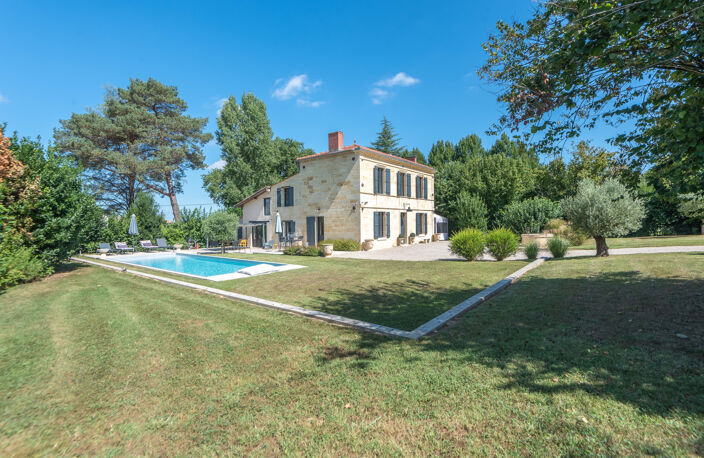 EXCLUSIVITE - BELLE DEMEURE EN PIERRE - 260 M2 - 5 CH - 3359 — photo 2