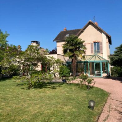 Maison 9 pièces 330000 €