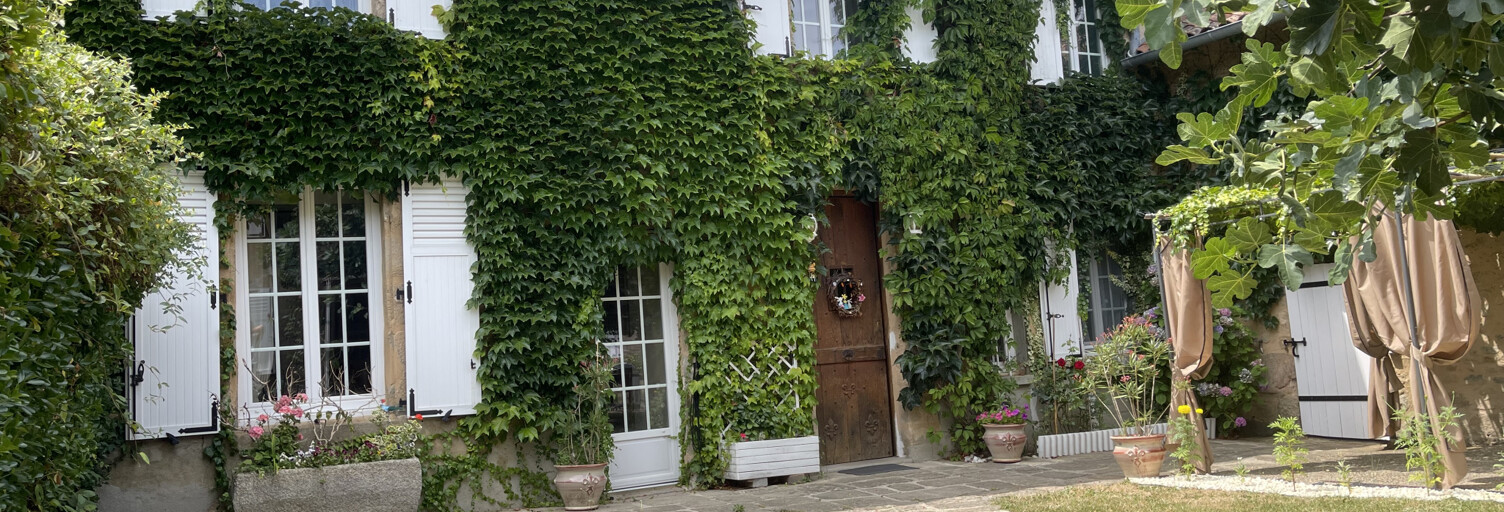 Maison 7 Pièces 228 m² à vendre à Nantiat (87140)