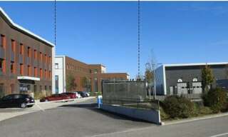 Bureau  1311 m² à louer à Montluel (01120)