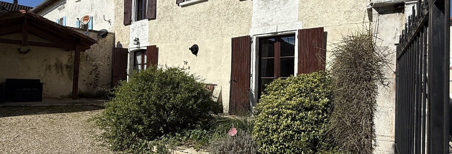 Maison 6 Pièces 217 m² à vendre à Saint-Séverin (16390)