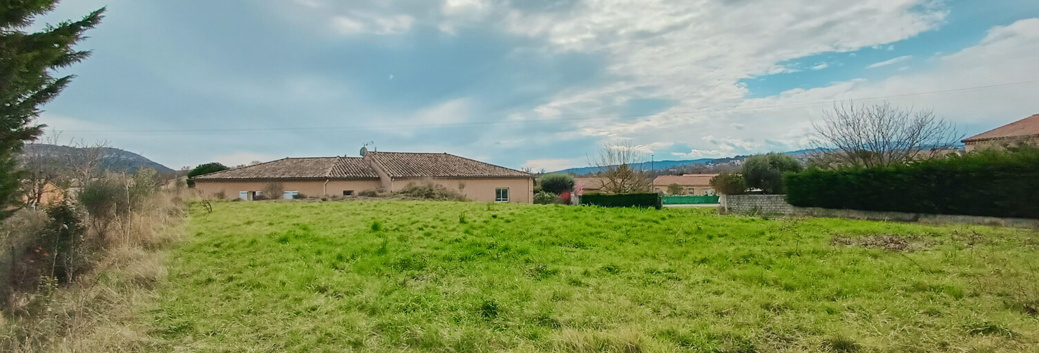 Terrain  1423 m² à vendre à Saint-Privat (07200)