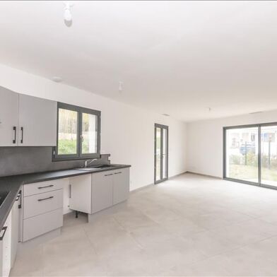 Maison 4 pièces 280900 €