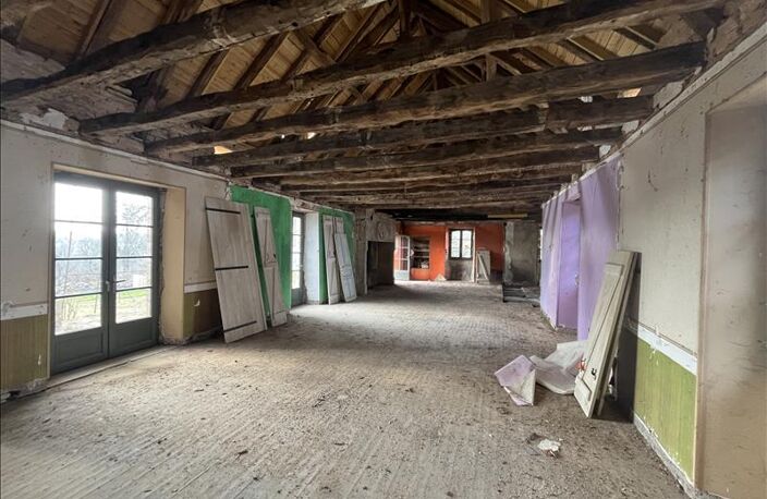 Maison en pierre de 1 pièces principales — photo 4