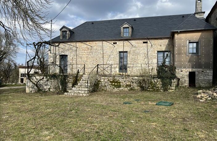 Maison en pierre de 1 pièces principales — photo 5