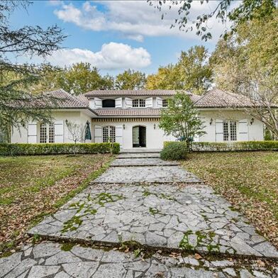 Maison 9 pièces 748800 €