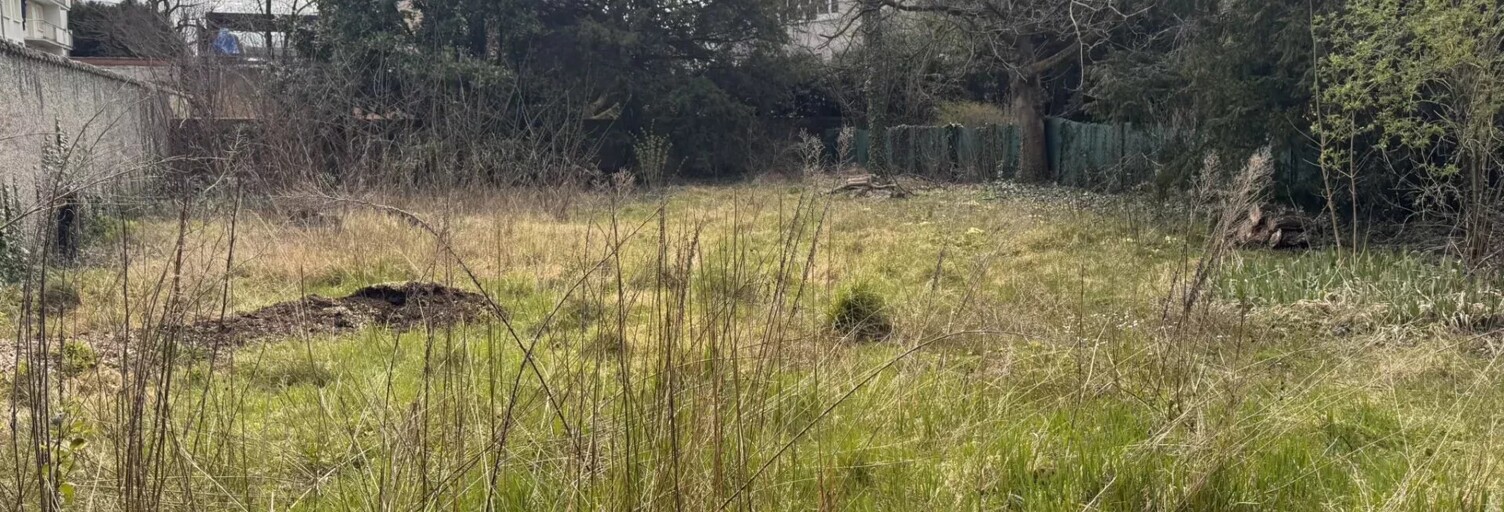 Terrain  652 m² à vendre à Tassin-la-Demi-Lune (69160)