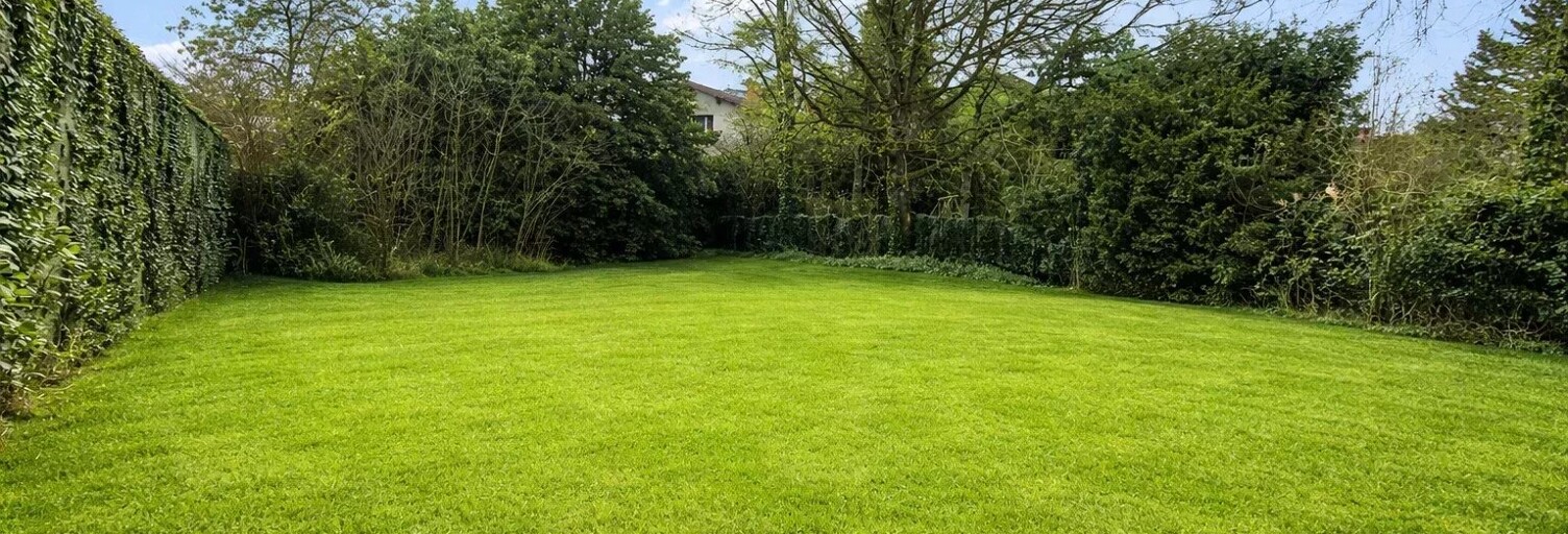 Terrain  652 m² à vendre à Tassin-la-Demi-Lune (69160)