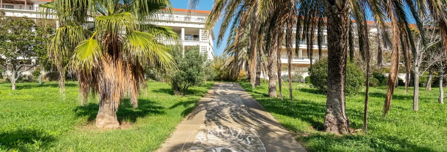 Appartement 1 Pièce 26 m² à vendre à Marseille 8 (13008)