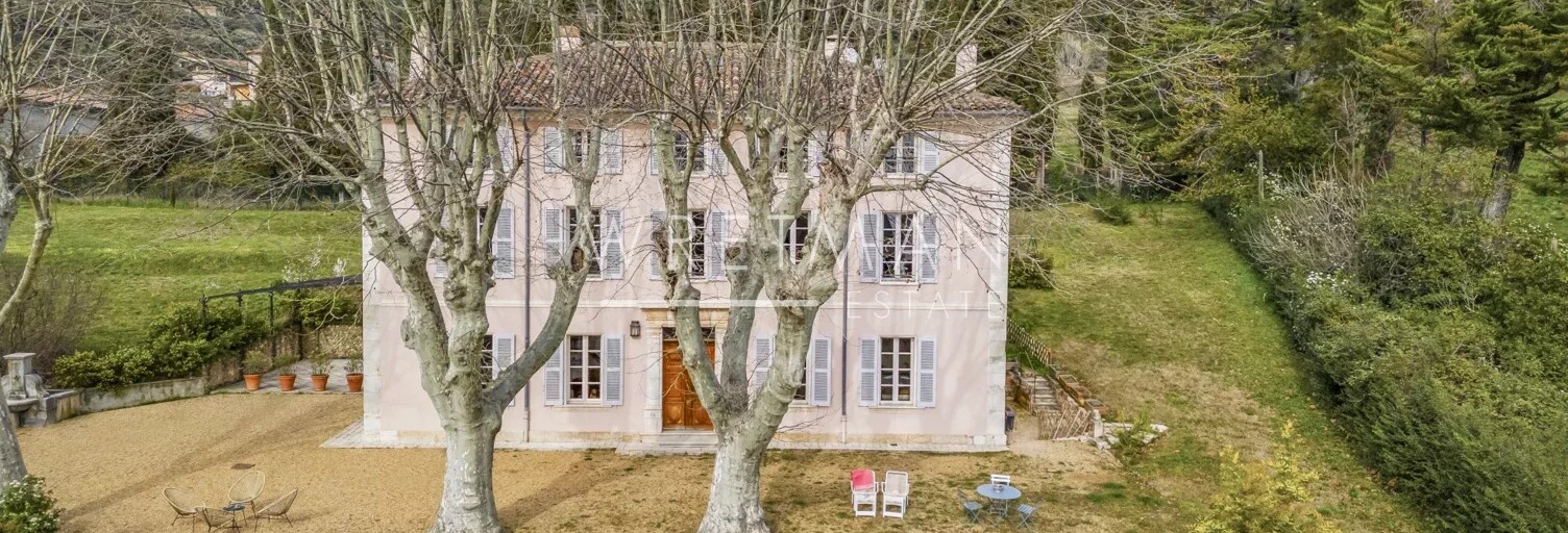 Maison 14 Pièces 433 m² à vendre à Aups (83630)