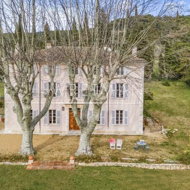 Maison 14 pièces 1250000 €