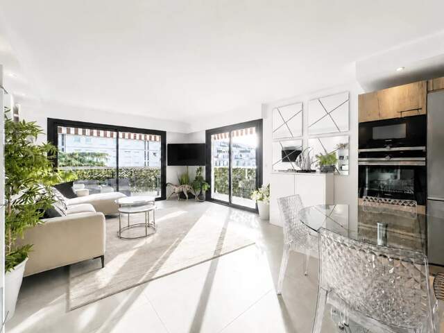 APPARTEMENT T3 AVEC GRANDE TERRASSE D'ANGLE BANANE — photo du bien