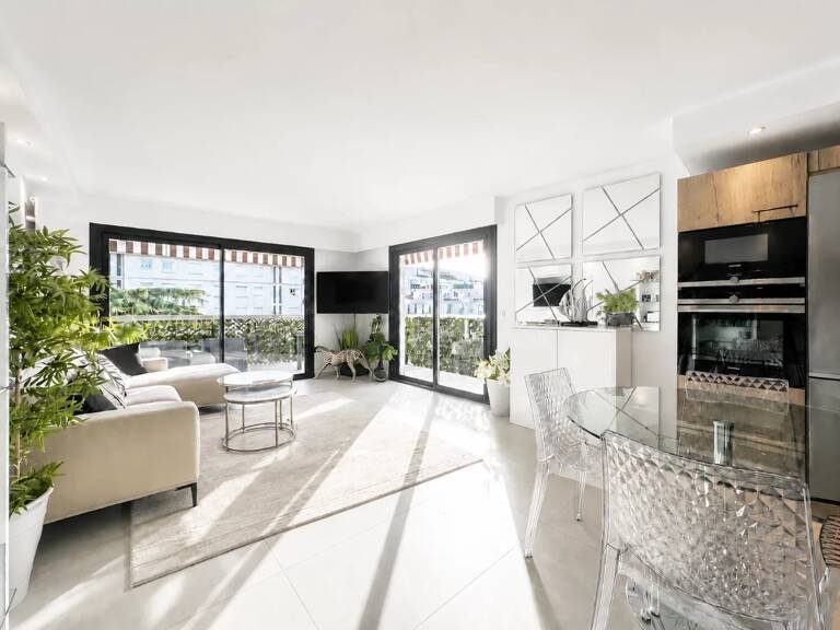 APPARTEMENT T3 AVEC GRANDE TERRASSE D'ANGLE BANANE — photo 1