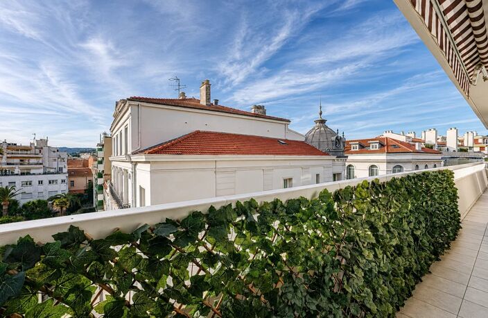 APPARTEMENT T3 AVEC GRANDE TERRASSE D'ANGLE BANANE — photo 4