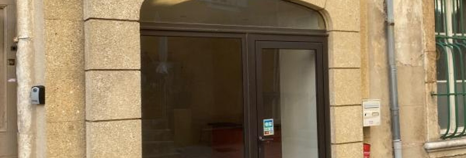 Commerce  30 m² à louer à La Cadière-d'Azur (83740)