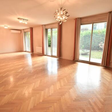 Appartement 5 pièces 574000 €