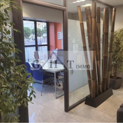 Commerce  630000 €