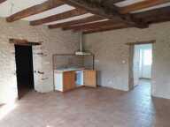 Deux maisons avec jardin à vendre proche Saint Savin 86 — photo 4