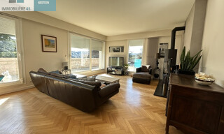 Maison 8 Pièces 317 m² à vendre à Vals-près-le-Puy (43750)