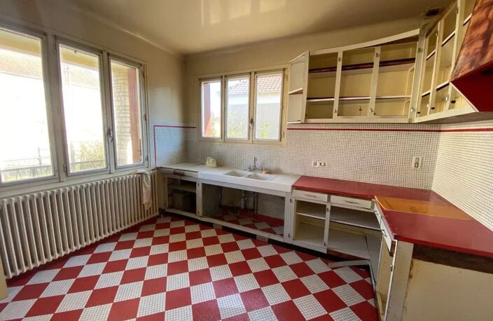 Maison à Amilly, proche de toutes commodités — photo 4