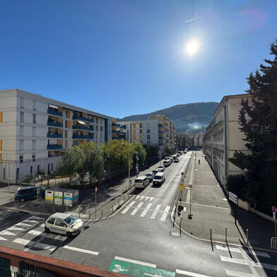 Appartement 3 pièces 117000 €