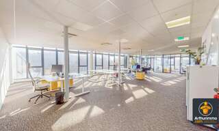 Bureau  274 m² à louer à Brignais (69530)