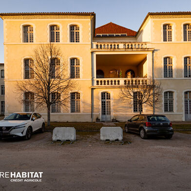 Appartement 4 pièces 160000 €