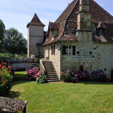 Maison 9 pièces 370000 €