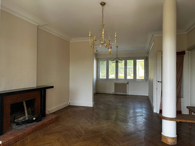 MAISON 10 PIECES ROND-POINT-DE-PARIS — photo 1