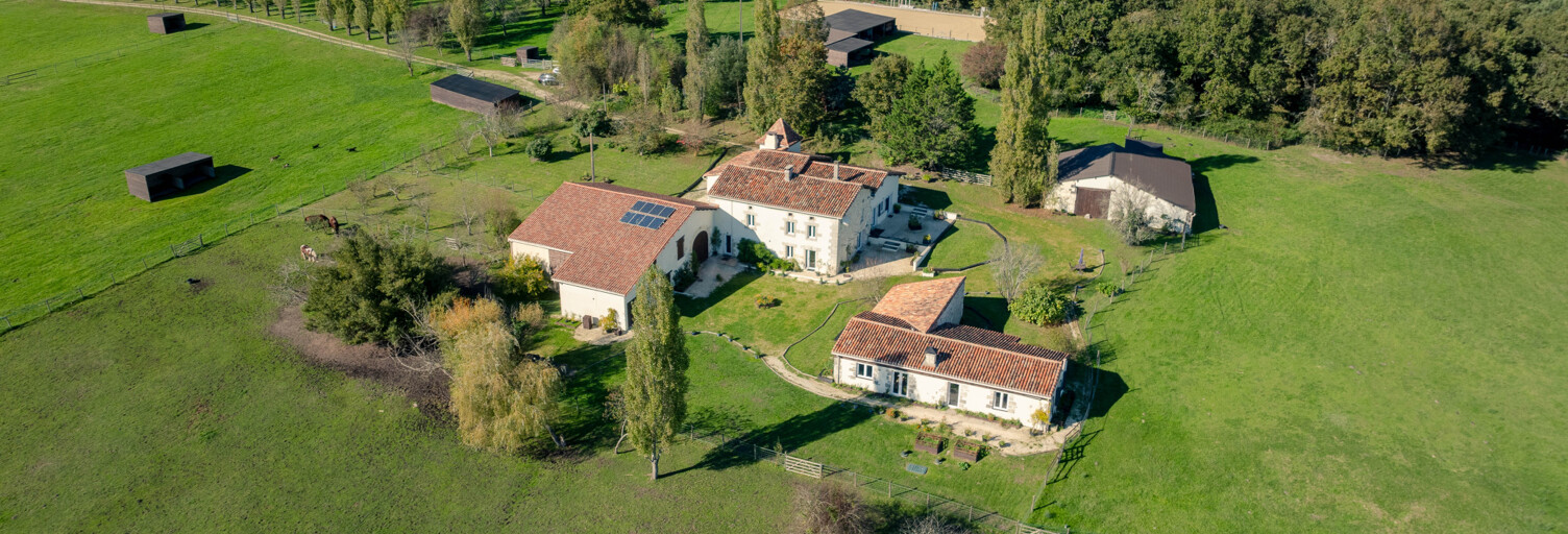 Maison 9 Pièces 289 m² à vendre à Chalais (16210)