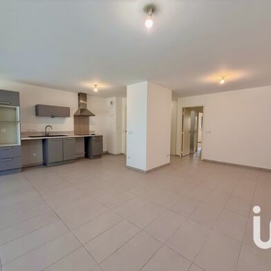 Appartement 3 pièces 135000 €