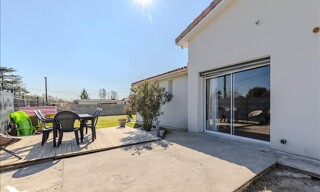 Maison 3 Pièces 72 m² à vendre à Savignac-de-l'Isle (33910)