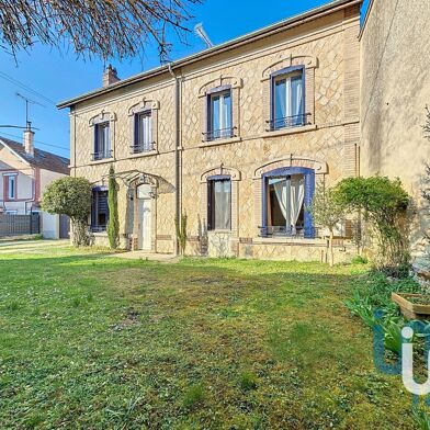Maison 8 pièces 210000 €