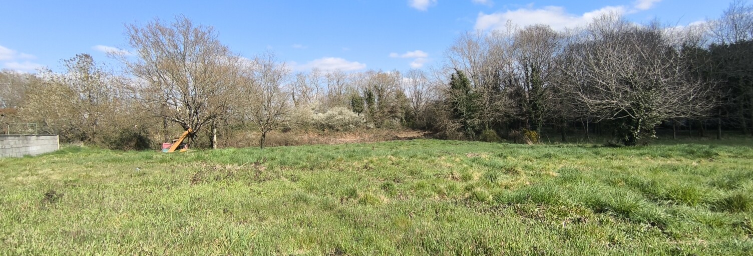 Terrain  1250 m² à vendre à Rosnay (85320)
