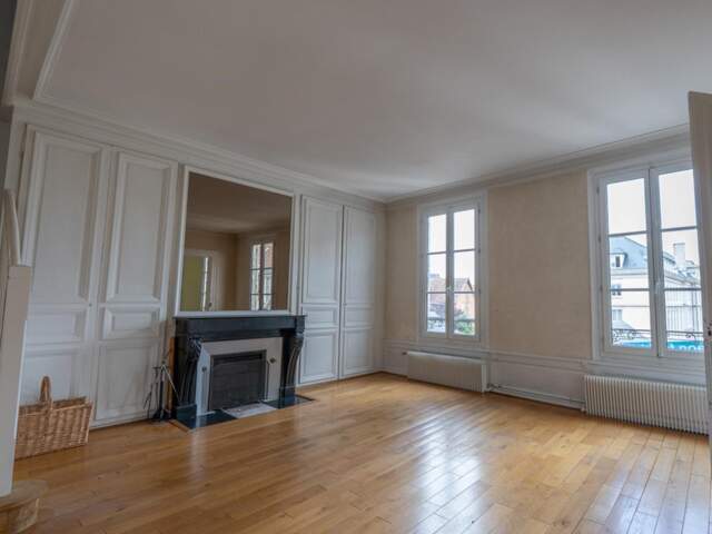 Appartement 7 pièces 190 m² à Troyes — photo du bien